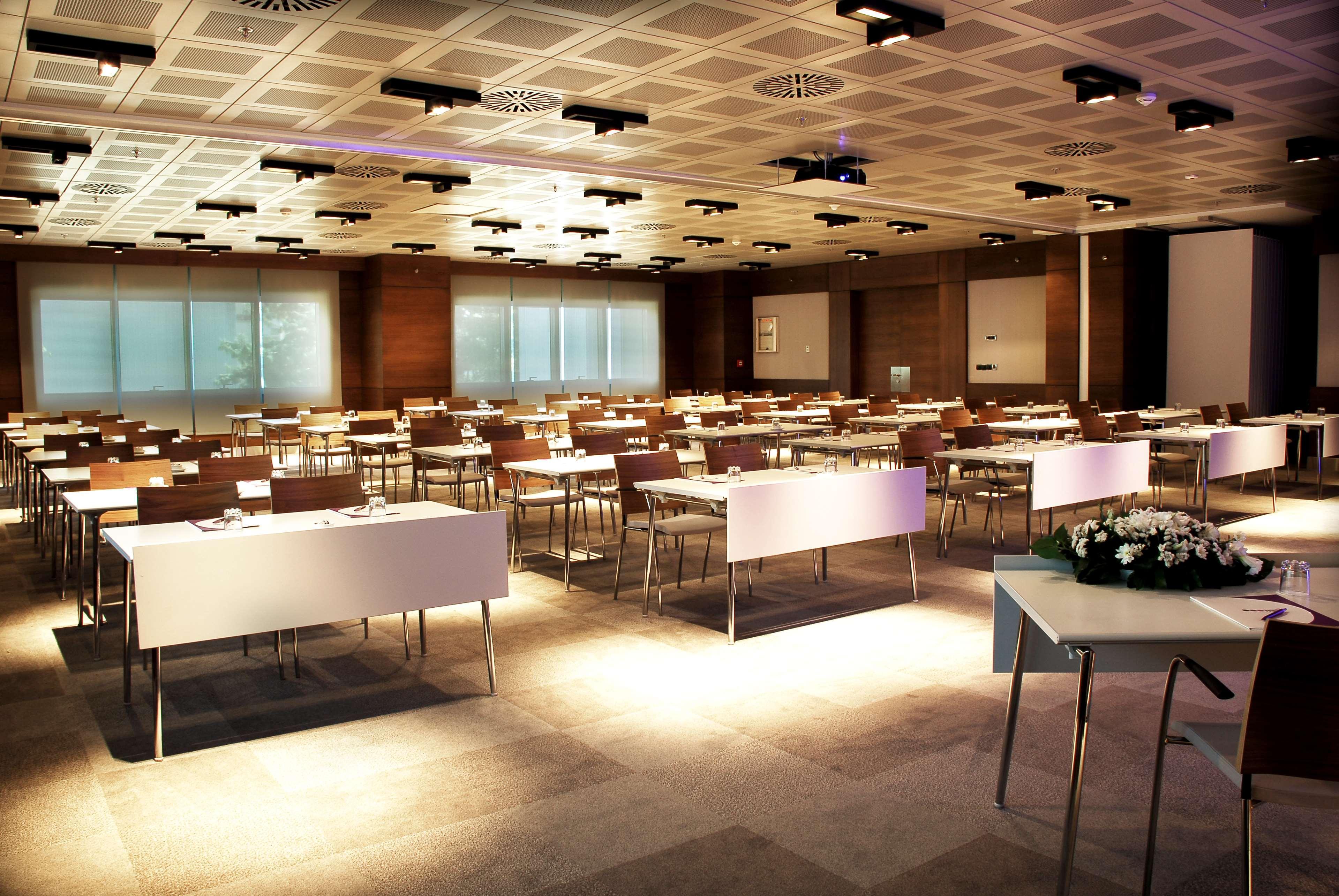 Point Hotel Barbaros Istanbul Business photo